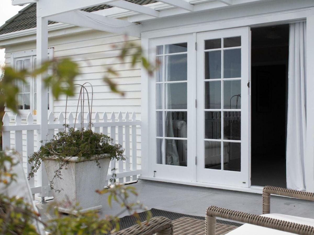 Goodin Country Garden Guest House Okato Exterior foto