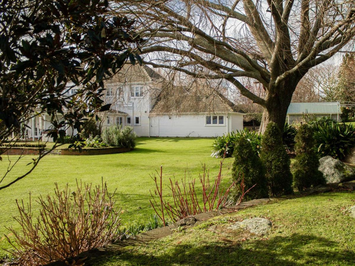 Goodin Country Garden Guest House Okato Exterior foto